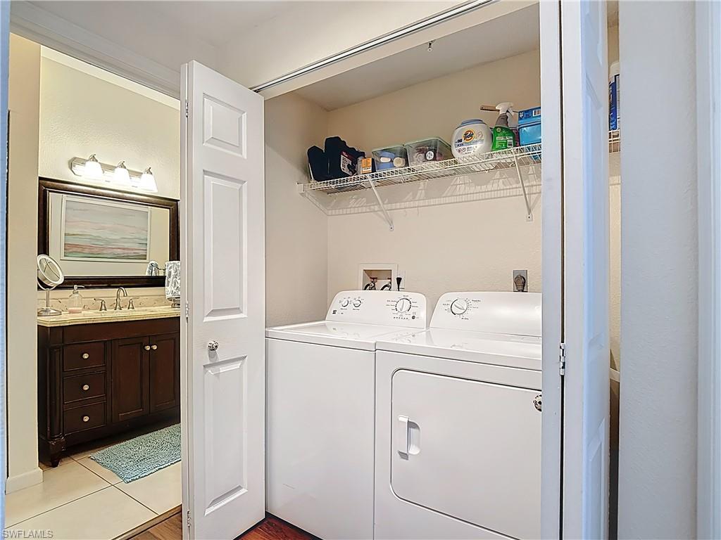 ROYAL GREENS - Residential