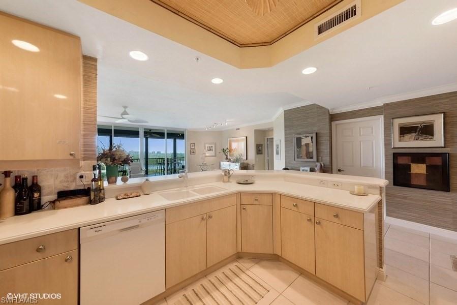 CARIBE AT COVE TOWERS - Residential