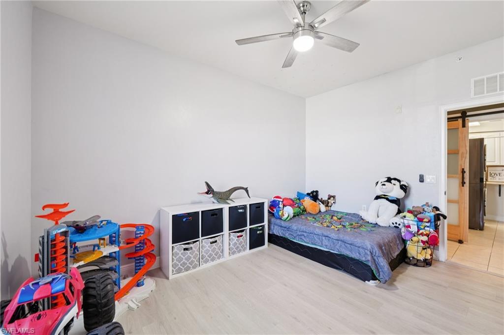 ISLES OF PORTO VISTA - Residential