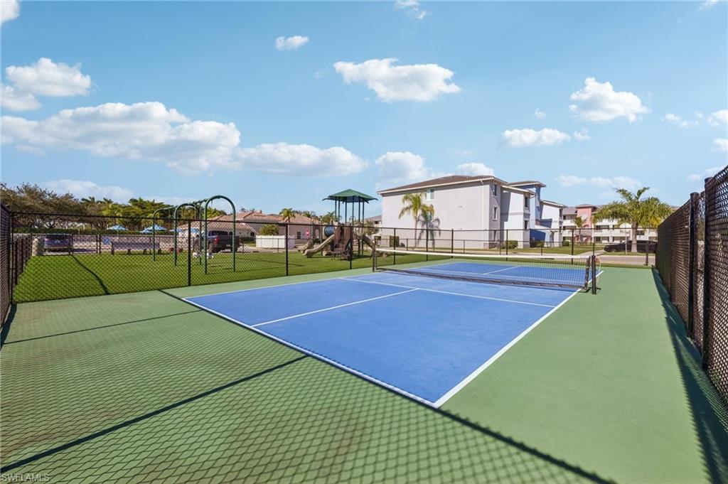 ISLES OF PORTO VISTA - Residential