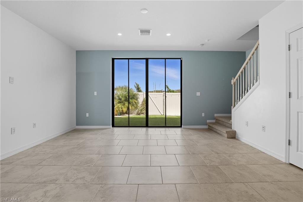 PORTICO - Residential