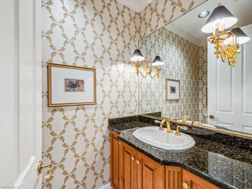 ROOKERY LAKE - Residential