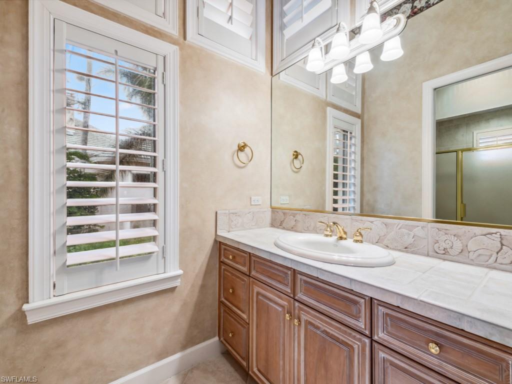 ROOKERY LAKE - Residential