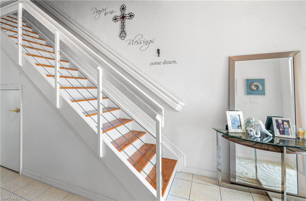 OLYMPIA POINTE - Residential