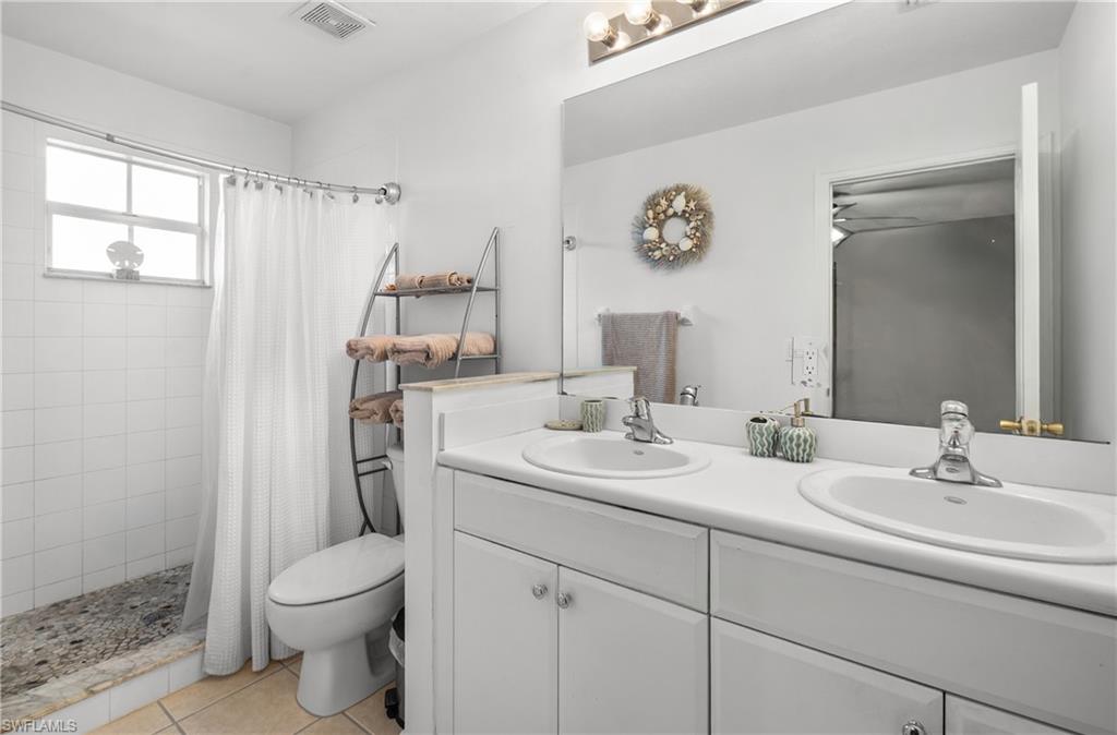 OLYMPIA POINTE - Residential