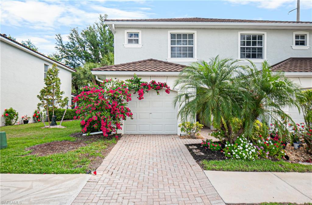 OLYMPIA POINTE - Residential