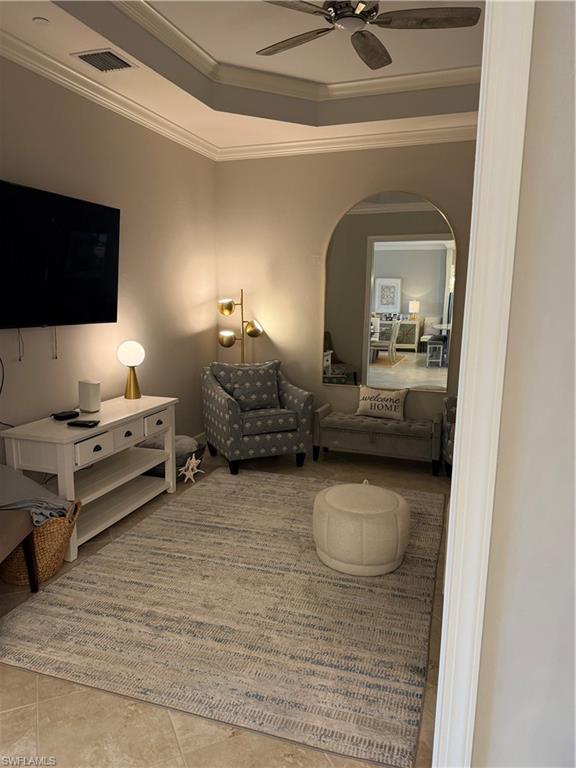 ESPLANADE - Residential Lease