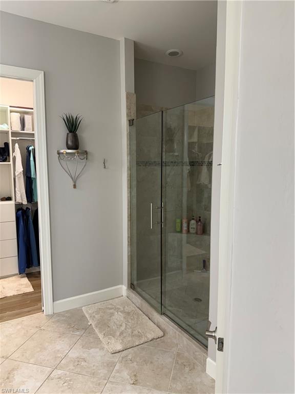 ESPLANADE - Residential Lease