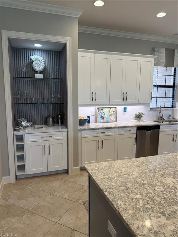 ESPLANADE - Residential Lease