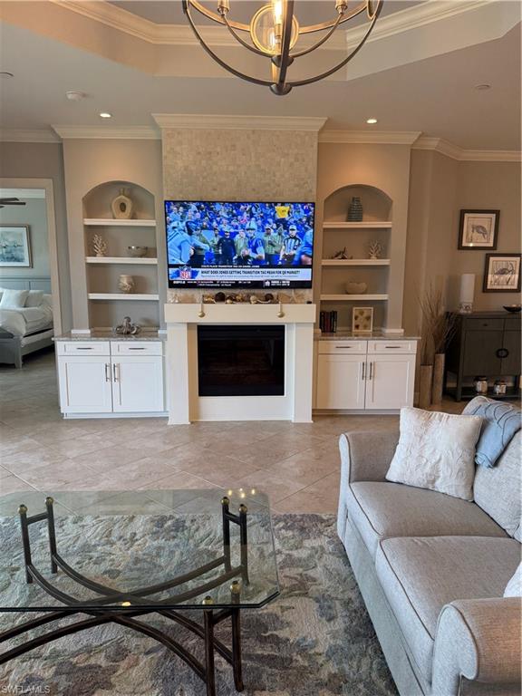 ESPLANADE - Residential Lease