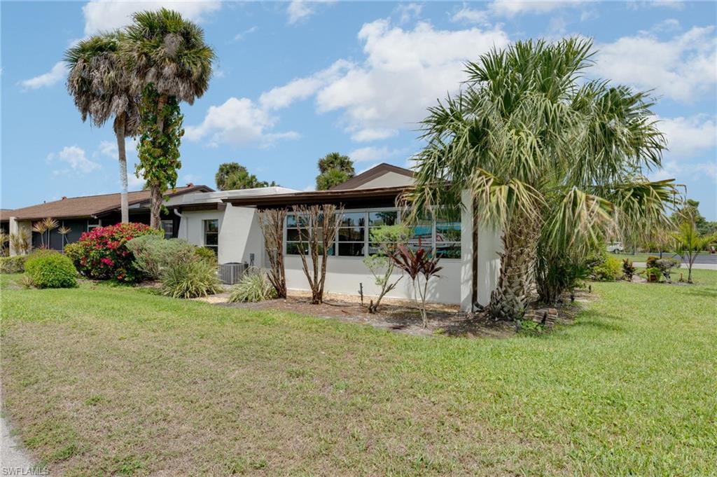 LAKEWOOD VILLAS - Residential