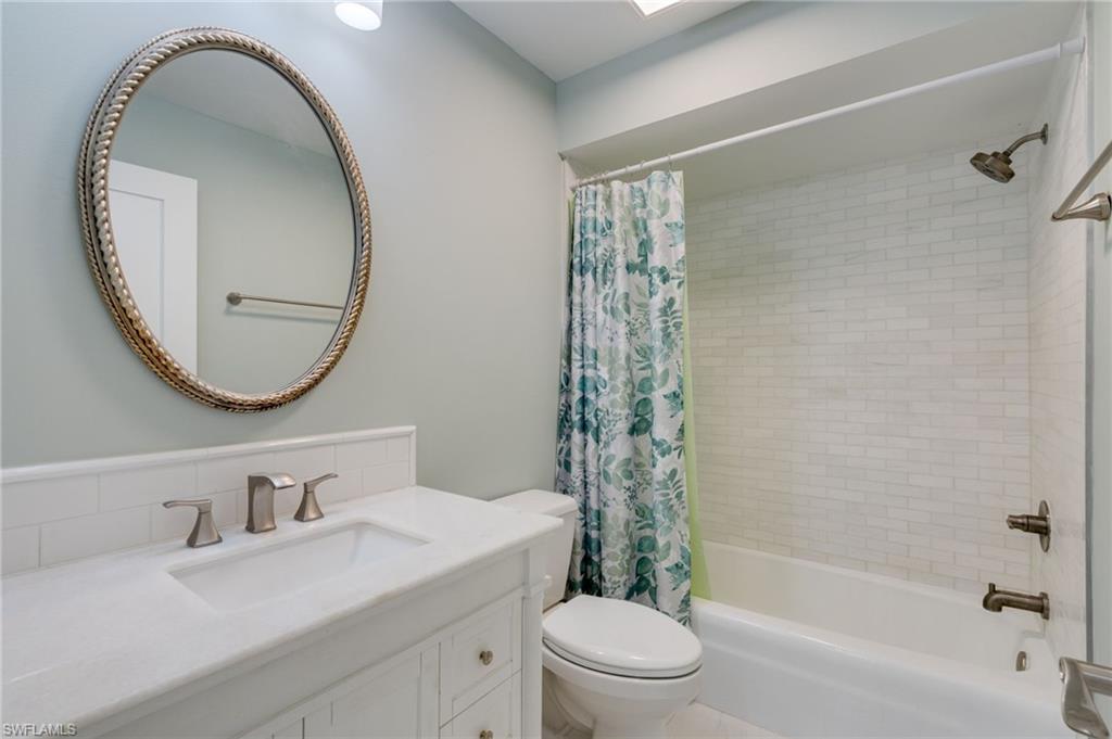 LAKEWOOD VILLAS - Residential