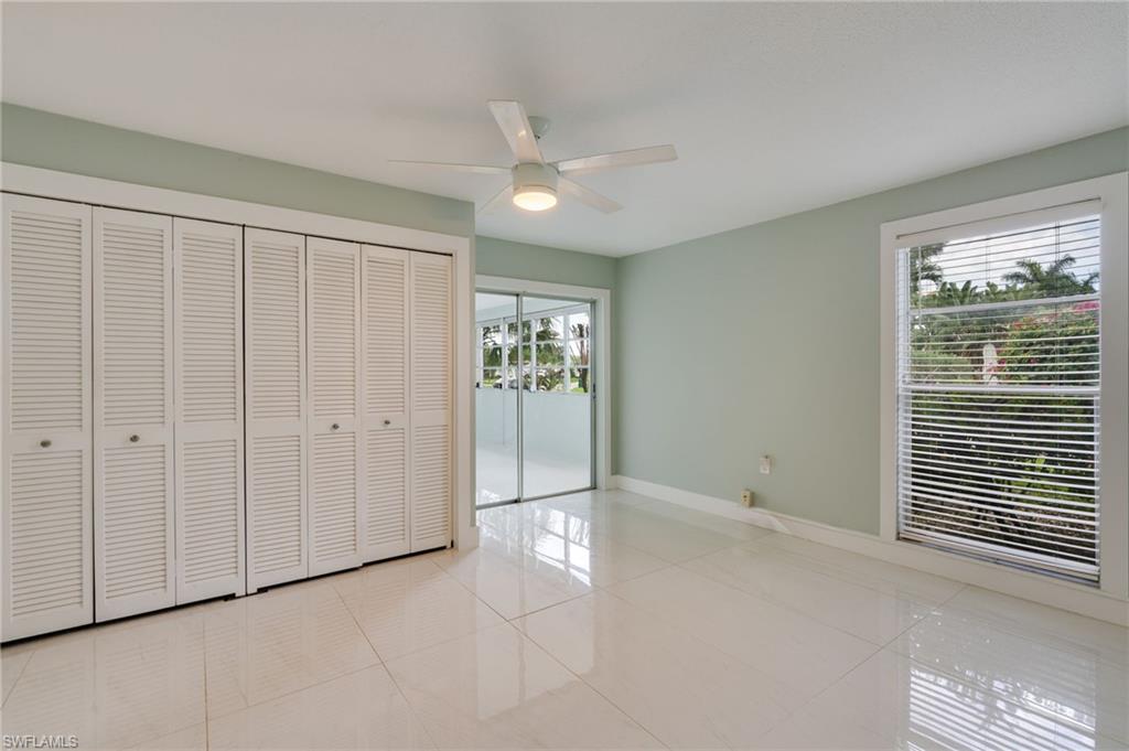 LAKEWOOD VILLAS - Residential