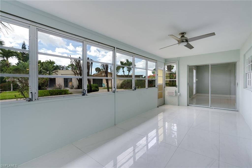 LAKEWOOD VILLAS - Residential