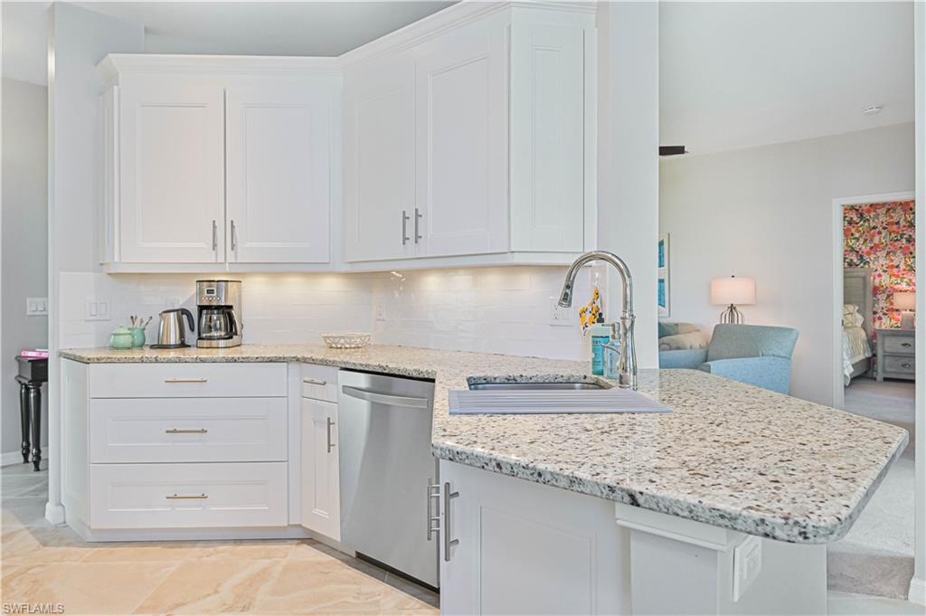 THE GROVE - Residential Lease