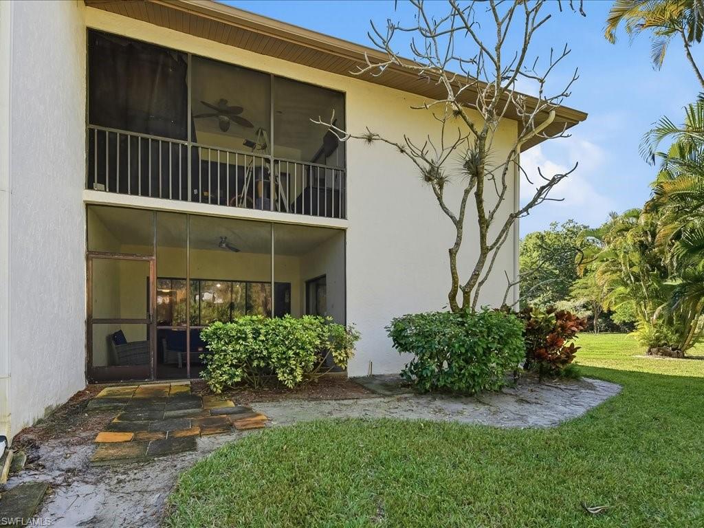 COURTYARD AT KINGS LAKE - Residential