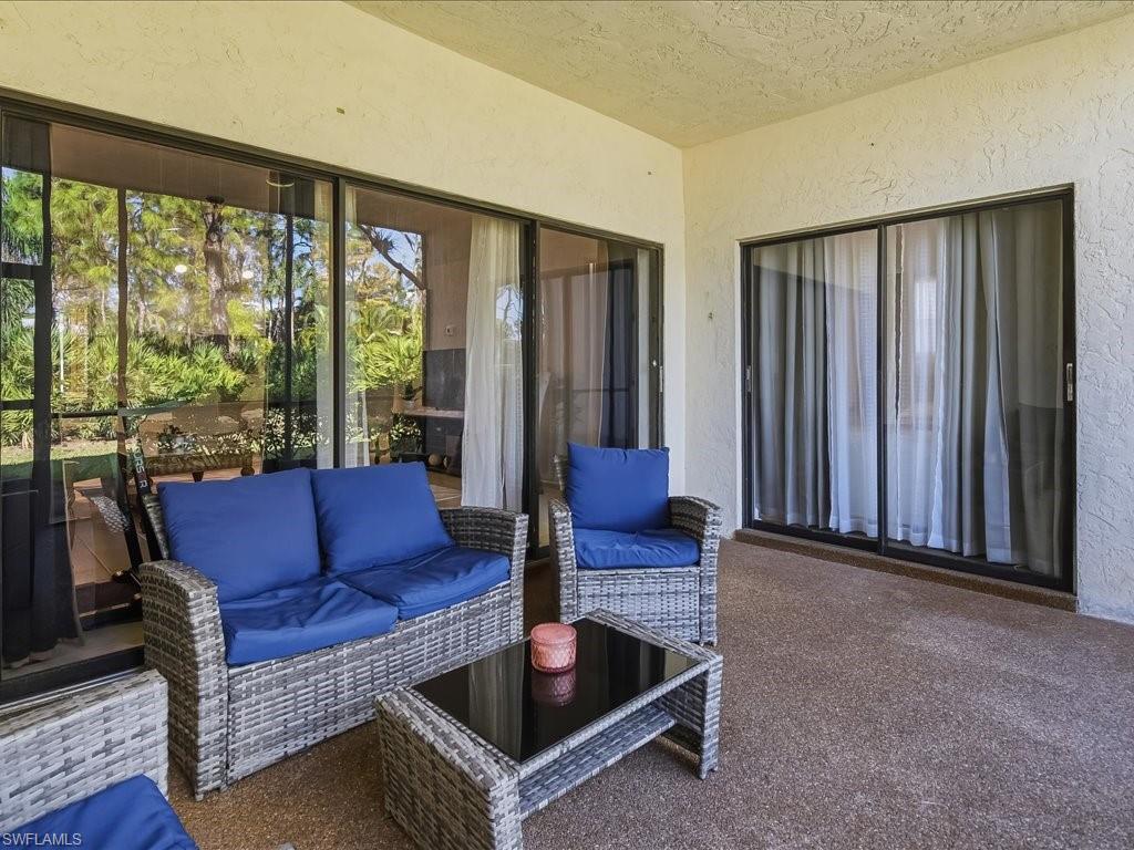 COURTYARD AT KINGS LAKE - Residential