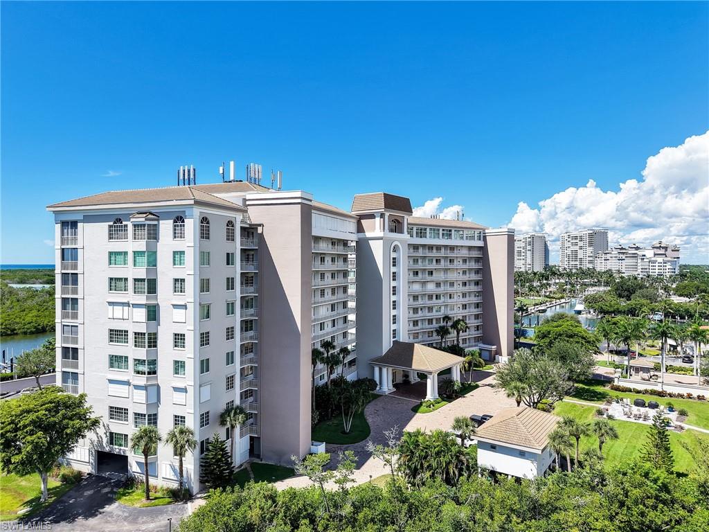 MARINA BAY CLUB OF NAPLES - Residential