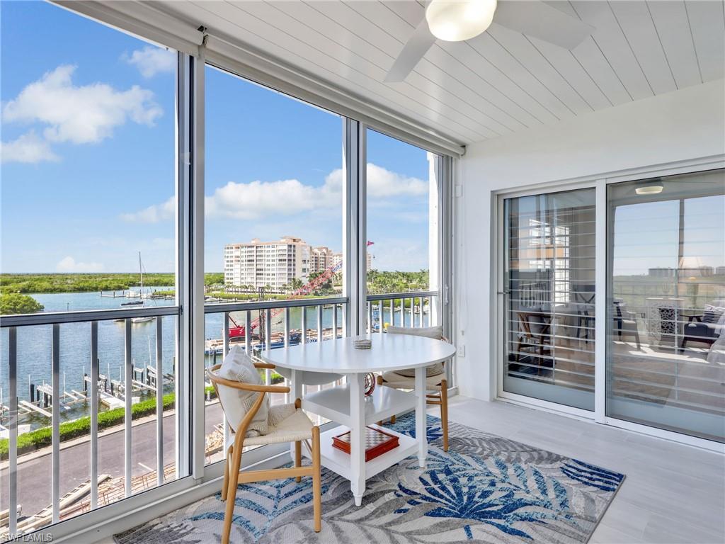 MARINA BAY CLUB OF NAPLES - Residential