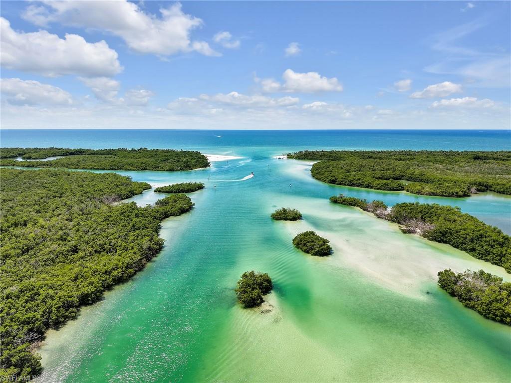 MARINA BAY CLUB OF NAPLES - Residential