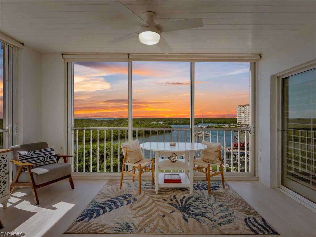 MARINA BAY CLUB OF NAPLES - Residential