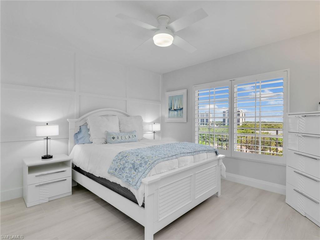 MARINA BAY CLUB OF NAPLES - Residential