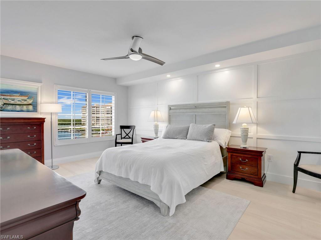 MARINA BAY CLUB OF NAPLES - Residential