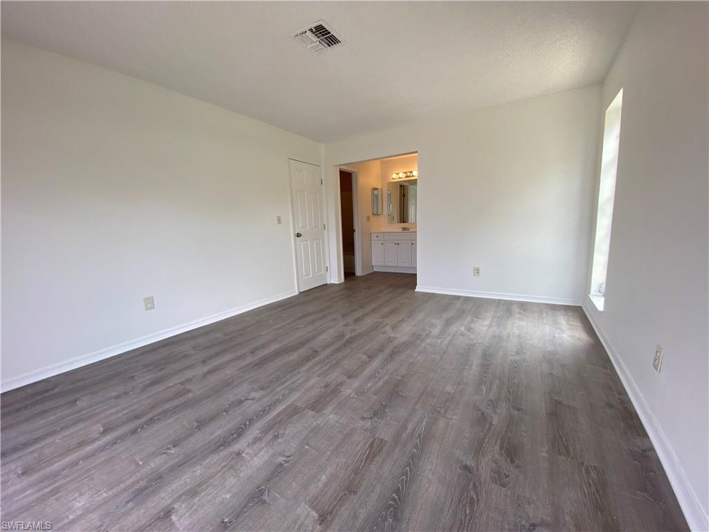 FOXMOOR LAKES - Residential