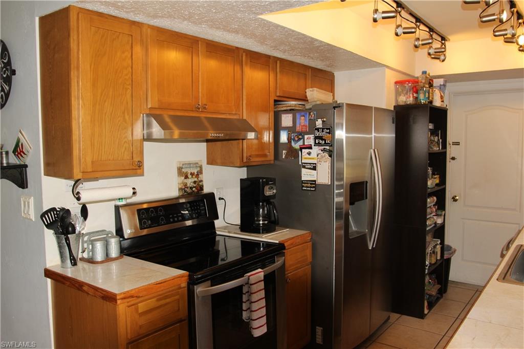 SUBURBAN PARK - Residential