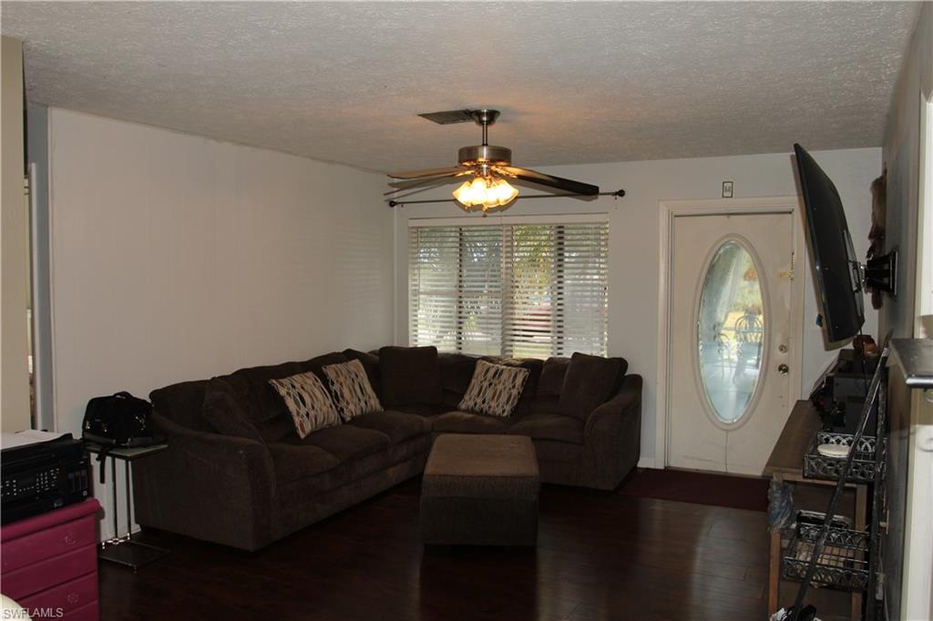 SUBURBAN PARK - Residential