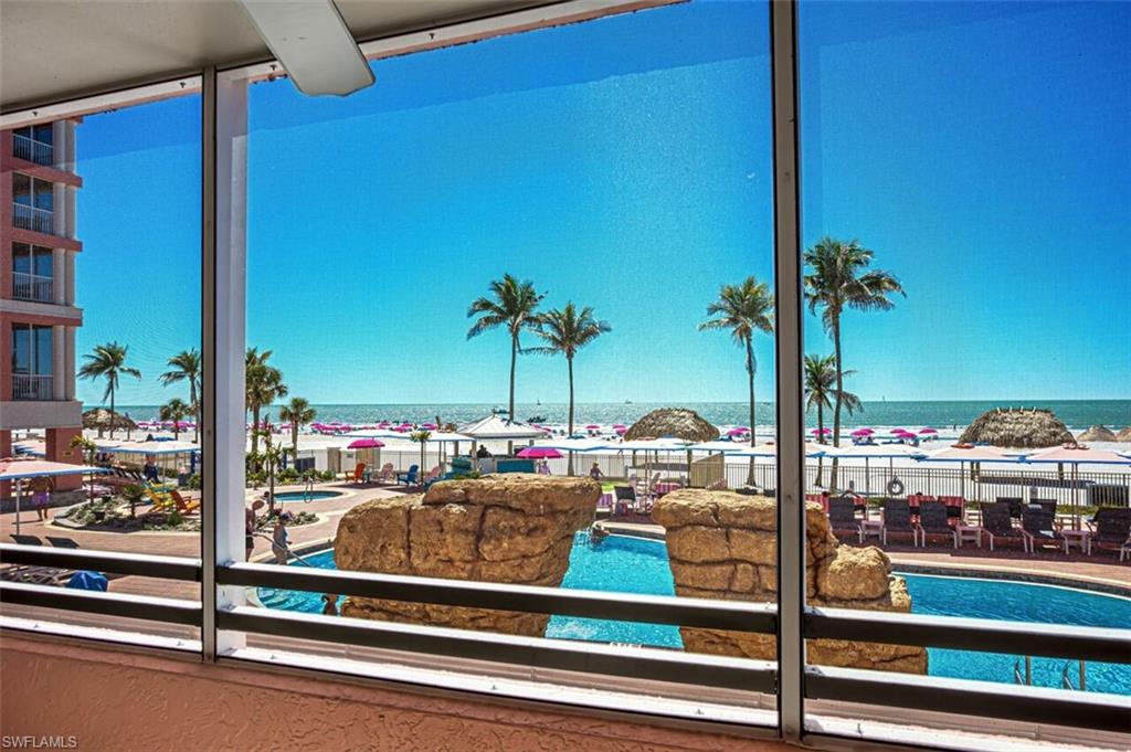 SANIBEL VIEW VILLAS - Residential