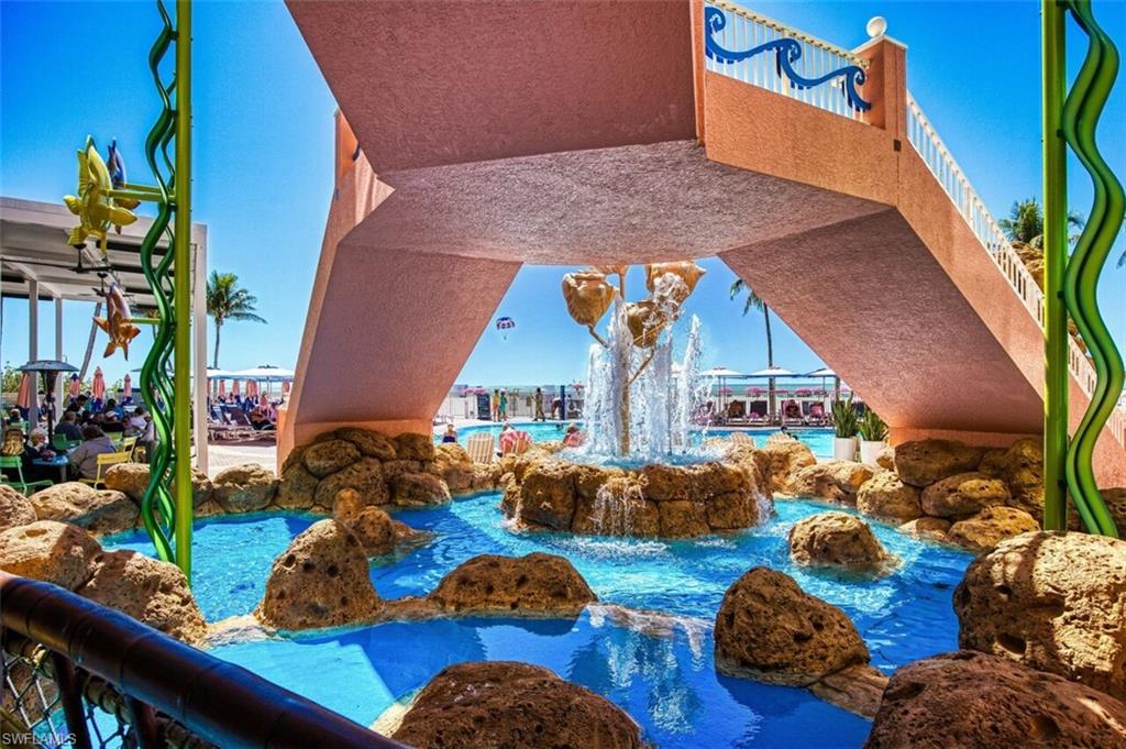 SANIBEL VIEW VILLAS - Residential