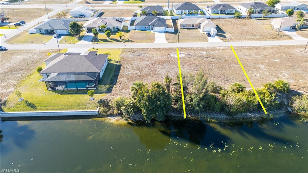 CAPE CORAL - Land