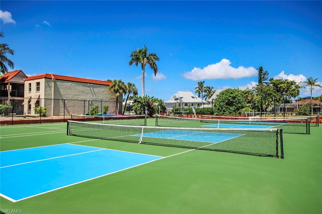 SANIBEL ARMS WEST CONDO - Residential