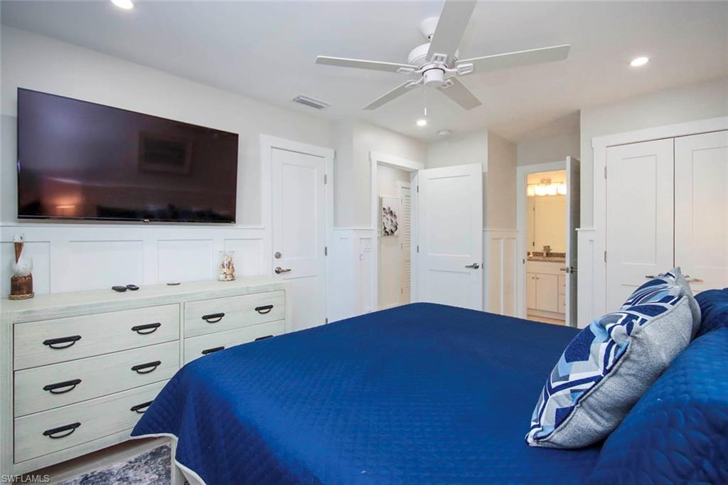 SANIBEL ARMS WEST CONDO - Residential