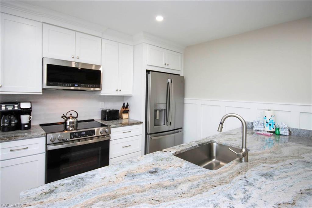 SANIBEL ARMS WEST CONDO - Residential