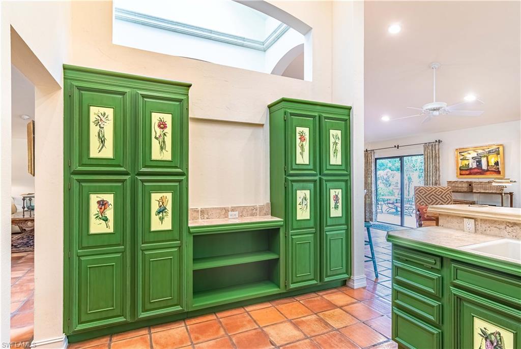 LAS BRISAS AT PELICAN BAY - Residential