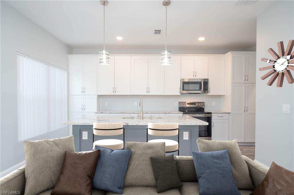 ISLAND PARK WOODS - Residential