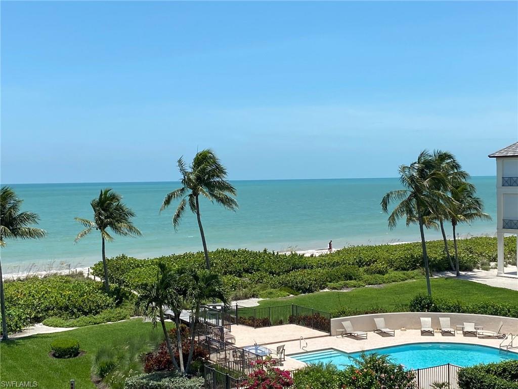 BAREFOOT BEACH - Land