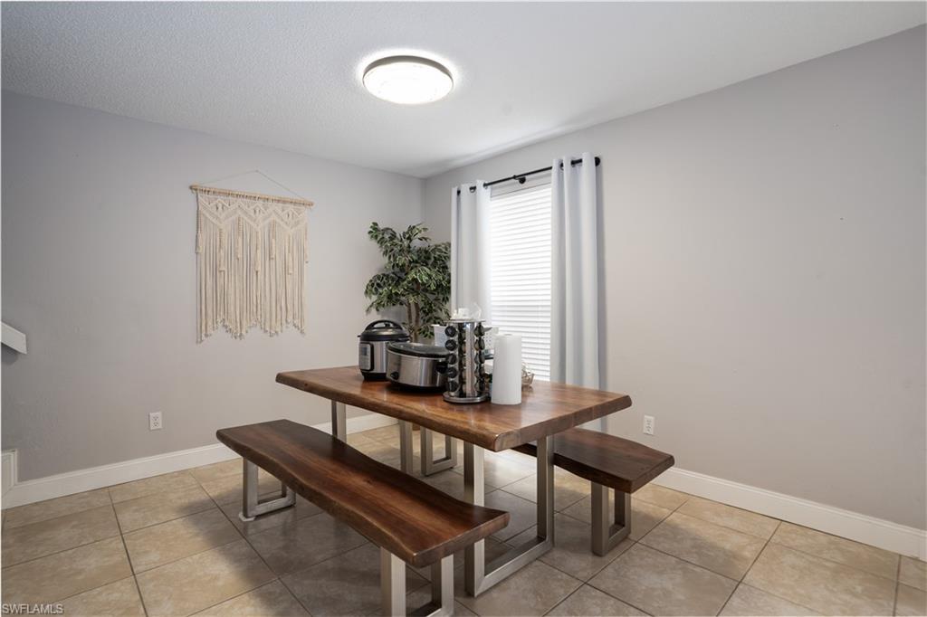 SAN CARLOS PARK - Residential