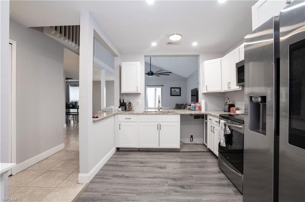 SAN CARLOS PARK - Residential