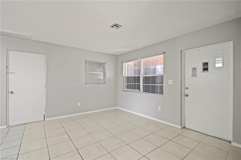 CABANA CITY - Residential Lease