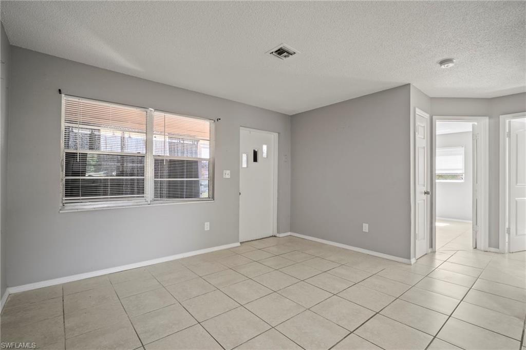 CABANA CITY - Residential Lease