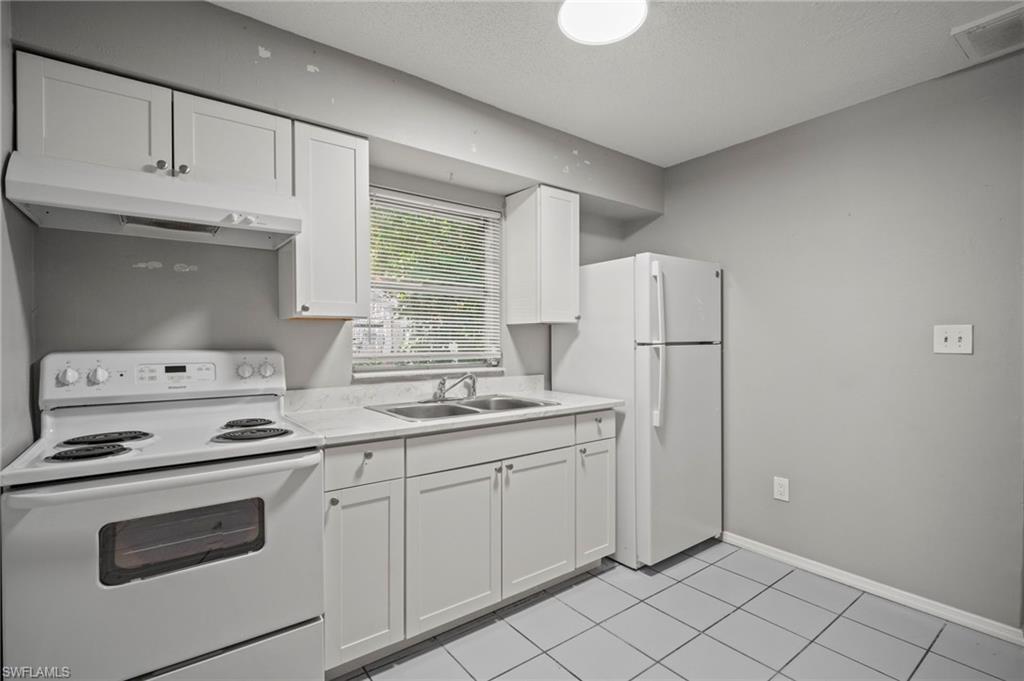 CABANA CITY - Residential Lease