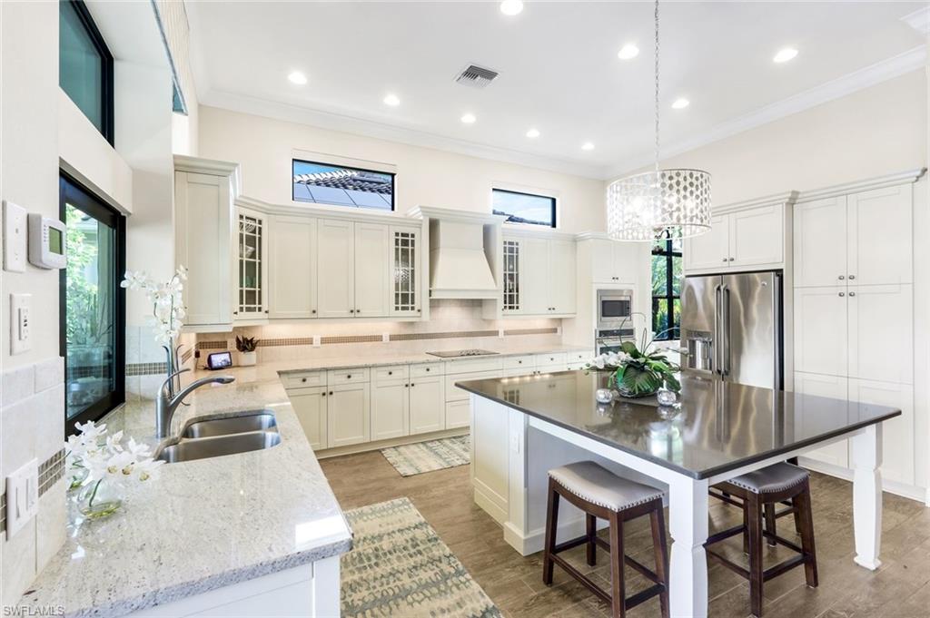 HOLLYBROOK - Residential