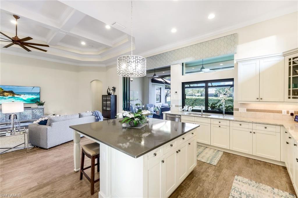 HOLLYBROOK - Residential