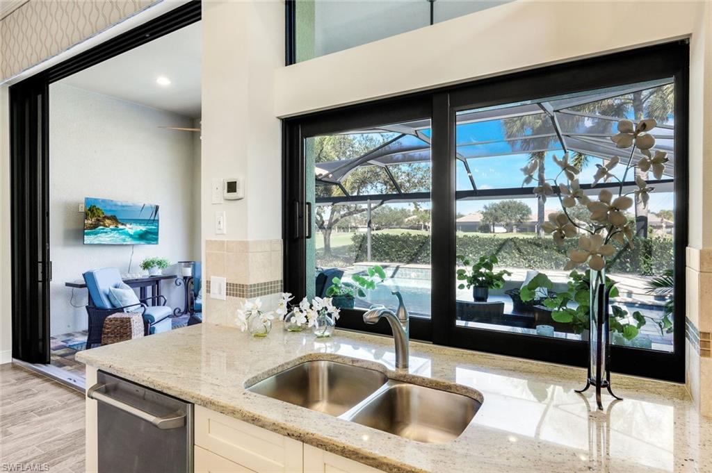 HOLLYBROOK - Residential