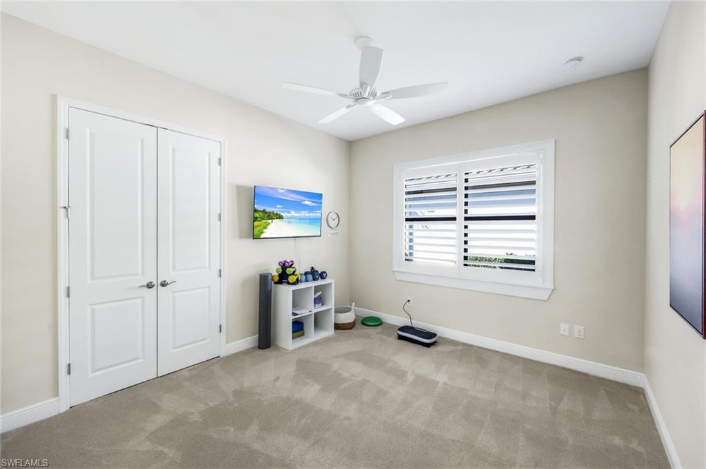 HOLLYBROOK - Residential