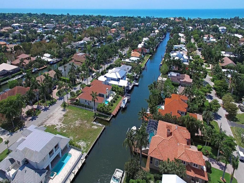 AQUALANE SHORES - Residential