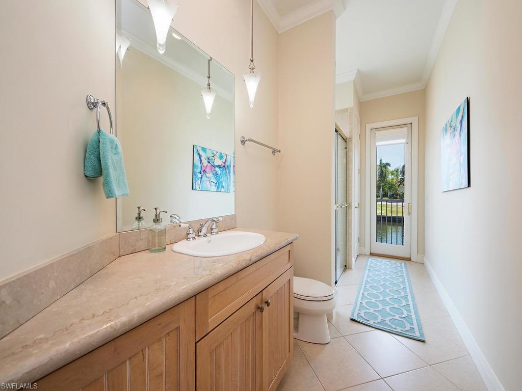 AQUALANE SHORES - Residential